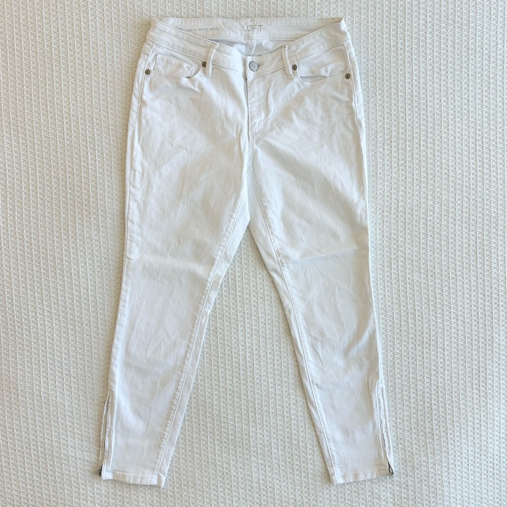 LOFT white curvy skinny ankle jeans